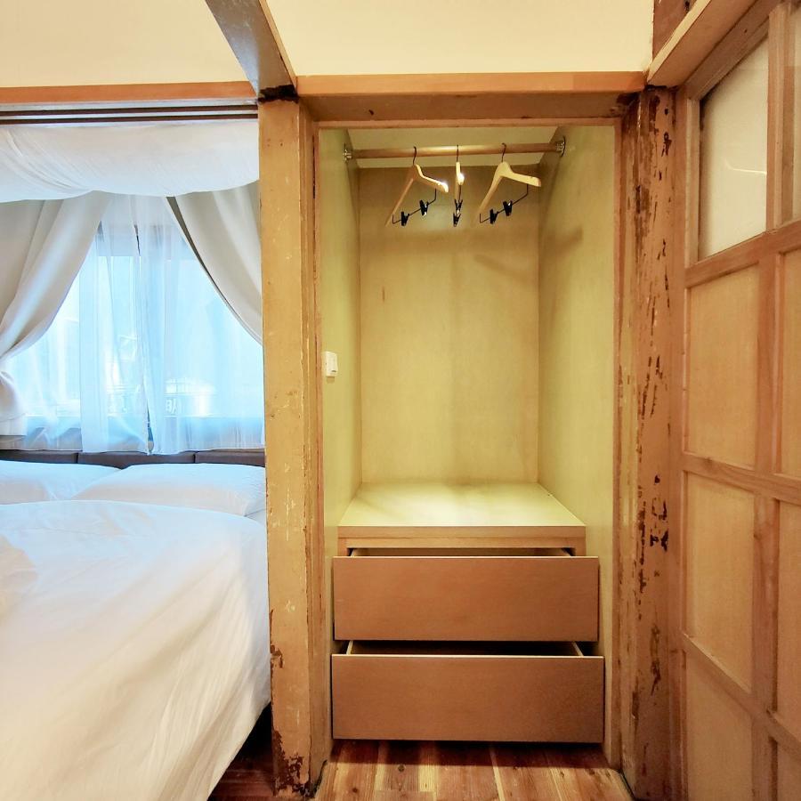 Jerry'S Mazehut Hostel Тайнань Экстерьер фото
