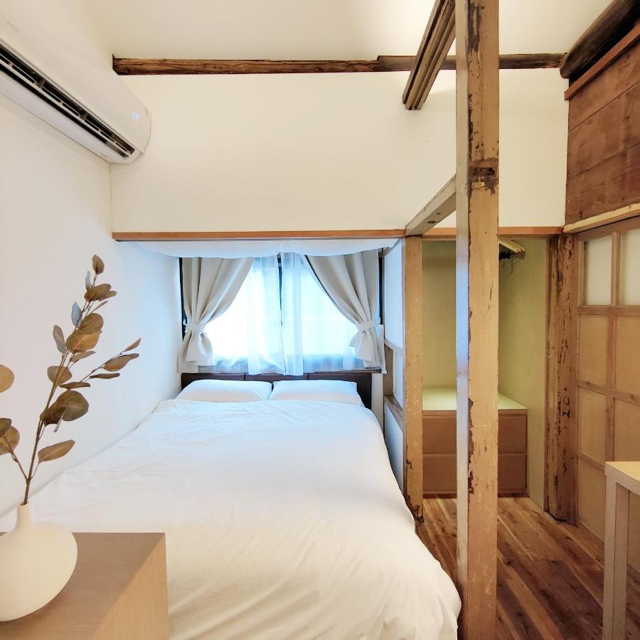 Jerry'S Mazehut Hostel Тайнань Экстерьер фото